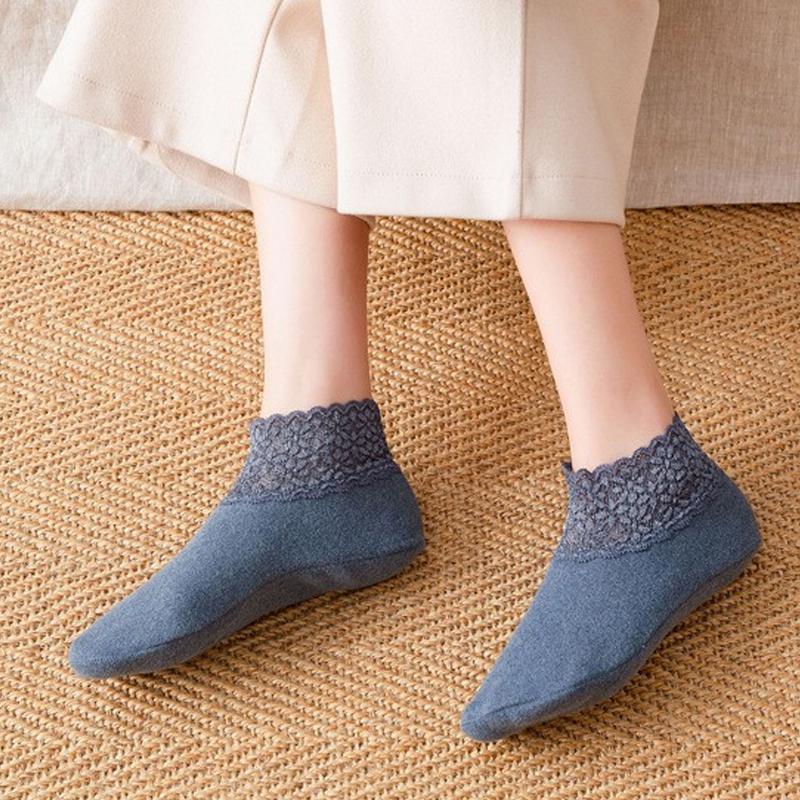 Fashion Lace Warmer Socks