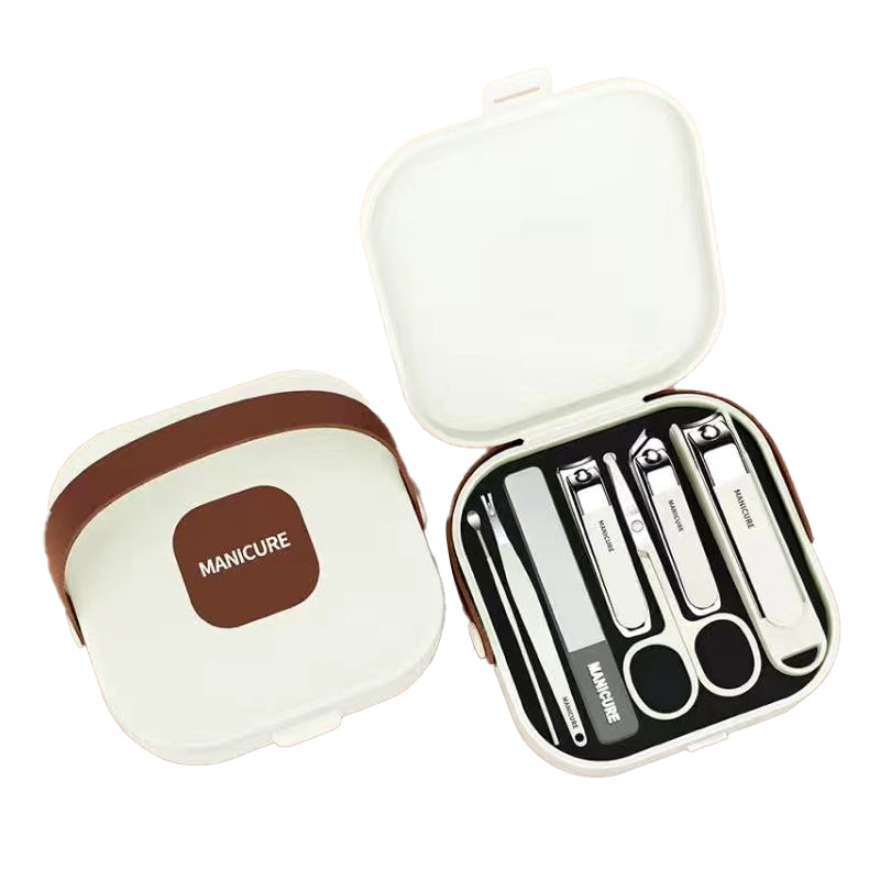 Anti-splash nail clipper set